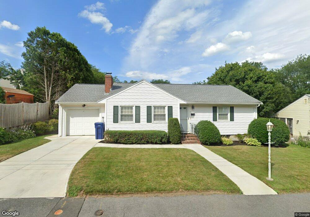 84 Moffatt Rd, Salem, MA 01970 - photo 1