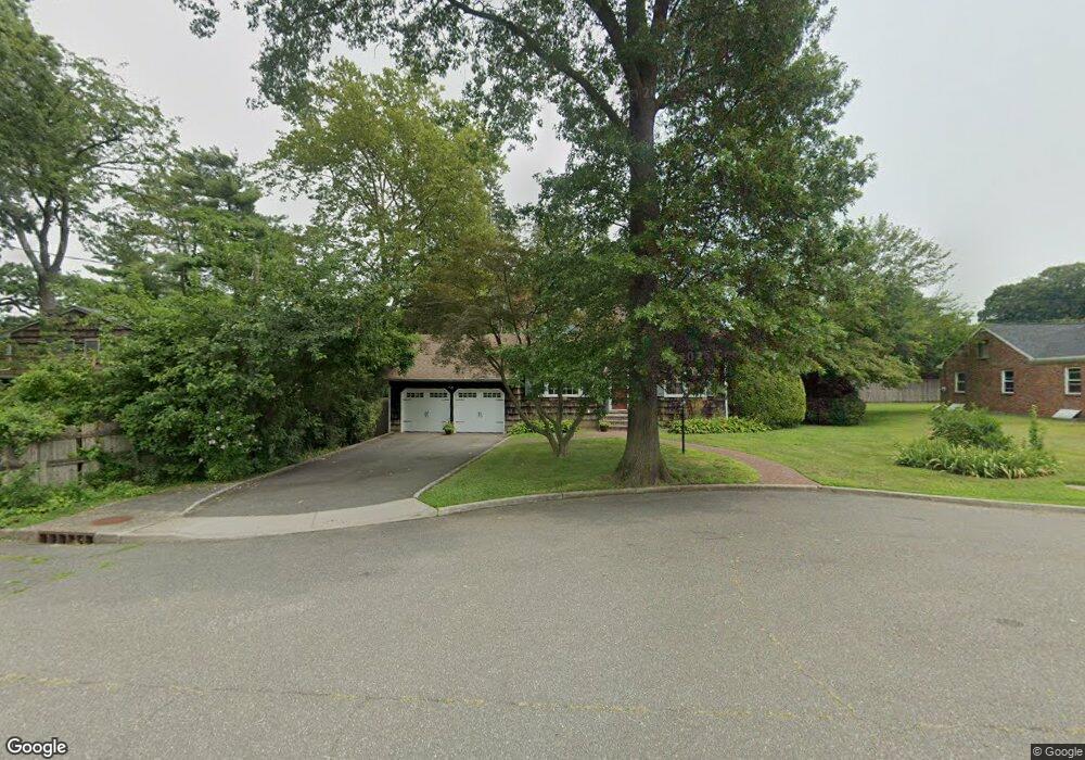 16 Taft Place, Glen Cove, NY 11542 - photo 1