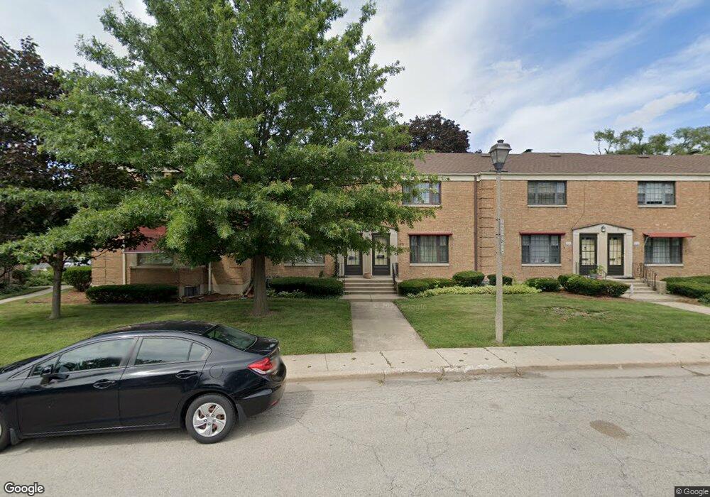 173 Fellows Ct, Elmhurst, IL 60126 - photo 1