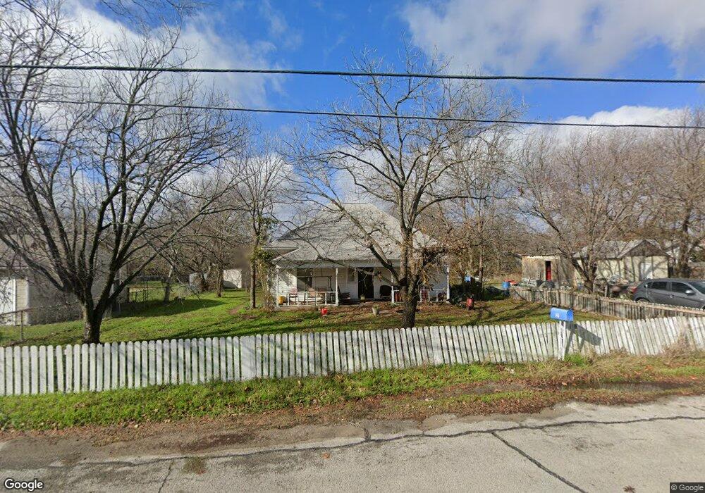 1211 N Rusk St, Weatherford, TX 76086 - photo 1