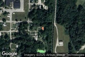 303 N 1st St, Edwardsport, IN 47528