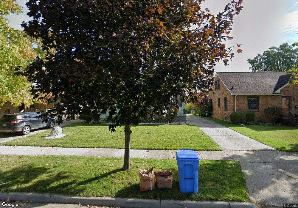 2311 Chatham Rd, Lansing, MI 48910 - photo 1