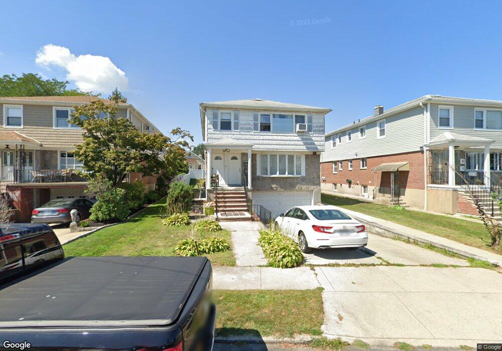 2816 203rd St, Bayside, NY 11360 - photo 1