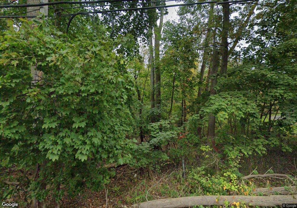 1535 Manatawny Dr, Boyertown, PA 19512 - photo 1