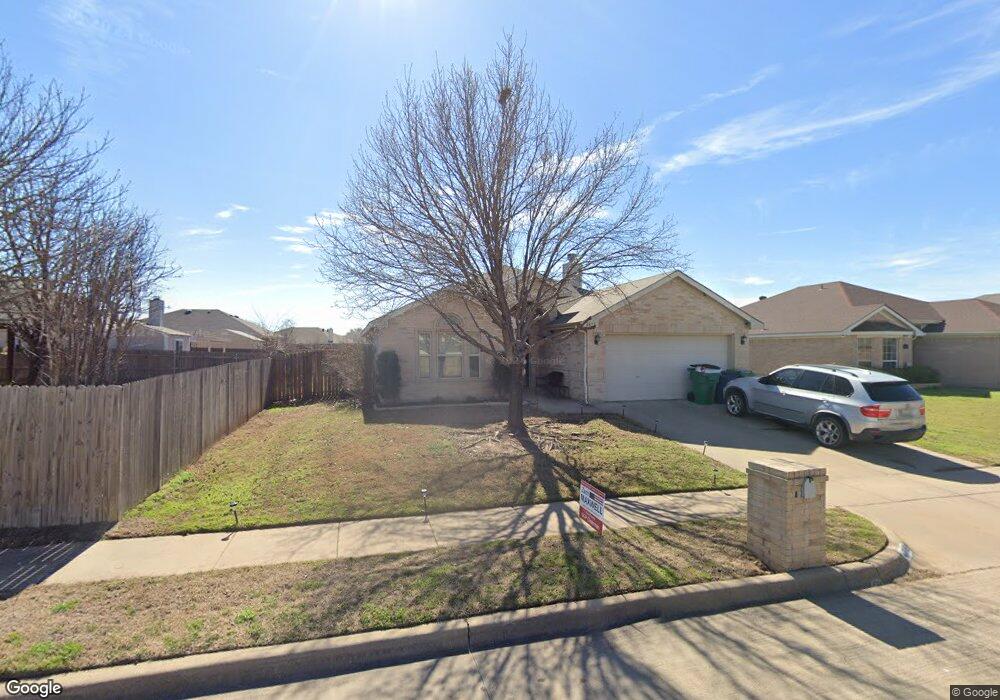 4815 Sapphire Ln, Granbury, TX 76049 - photo 1