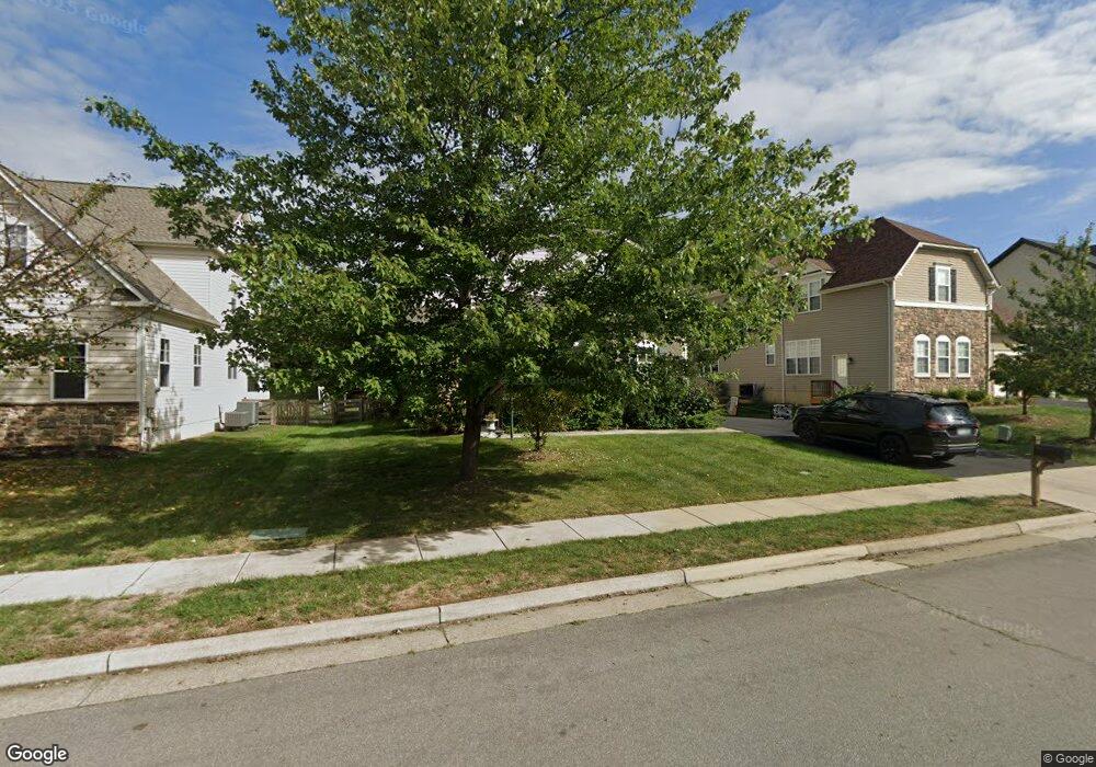 9279 Falling Water Dr, Bristow, VA 20136 - photo 1