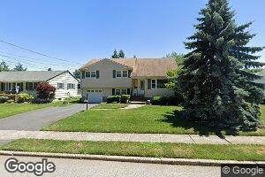 11 Mayflower St, Clifton, NJ 07013