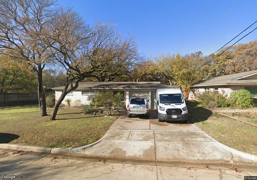 957 Jerry Ln, Bedford, TX 76022 - photo 1
