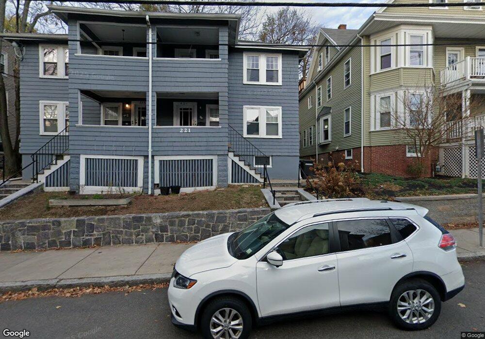 221 Summer St unit 1, Somerville, MA 02143 - photo 1