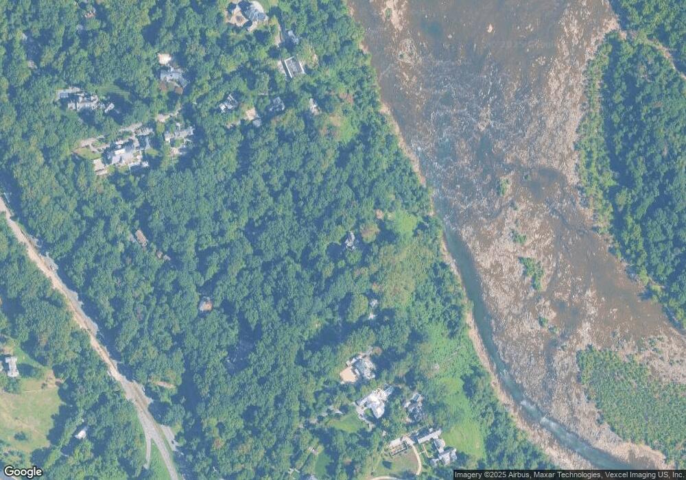 1211 Crest Ln, McLean, VA 22101 - photo 1