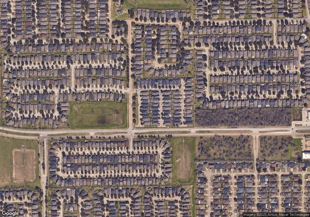 10518 Pleasant Villas Ln, Houston, TX 77075 - photo 1