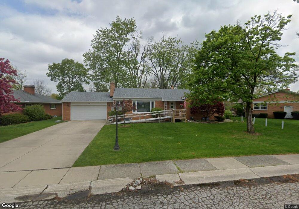 318 Highland Dr, Adrian, MI 49221 - photo 1