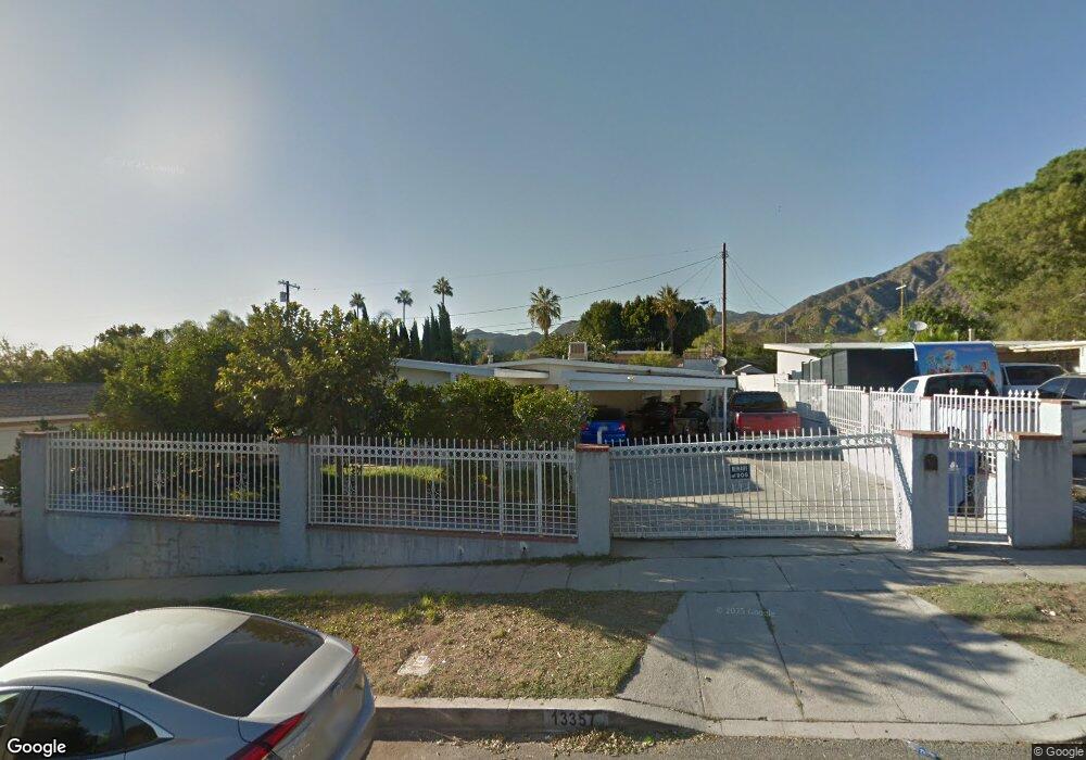 13357 Dyer St, Sylmar, CA 91342 - photo 1