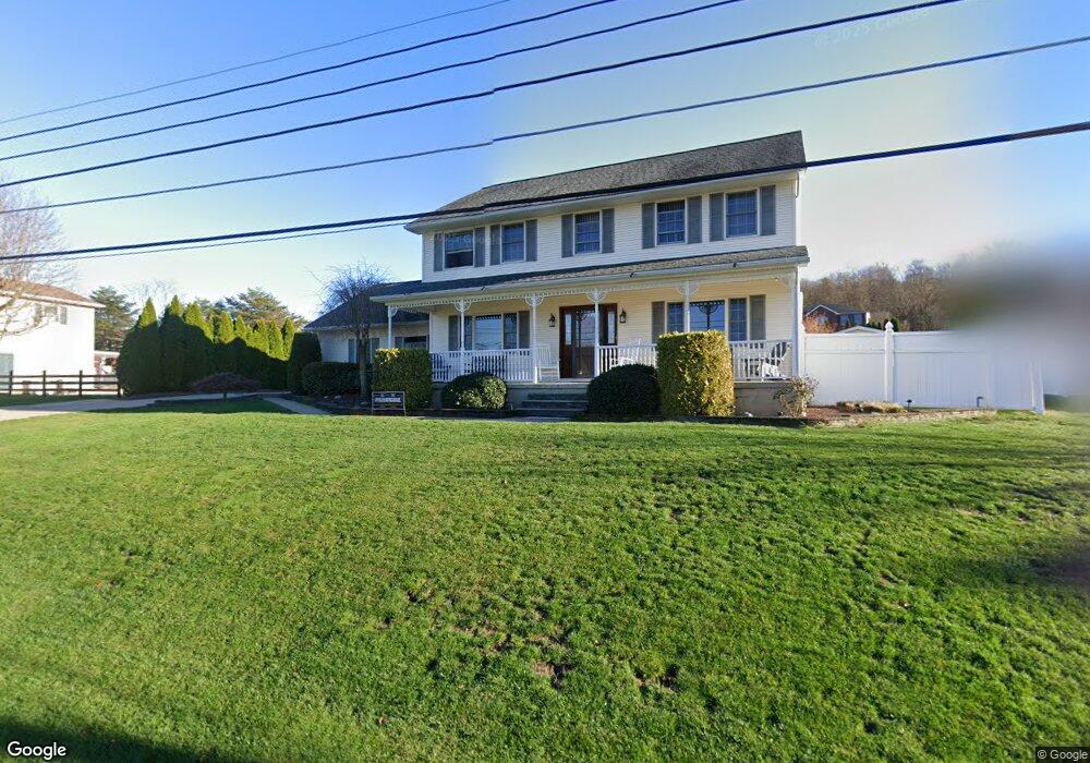580 W Railroad St, Nanticoke, PA 18634 - photo 1