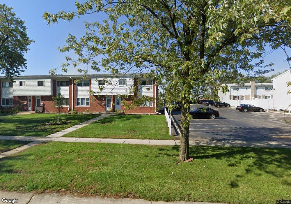 972 N Virginia Ln, Elmhurst, IL 60126 - photo 1