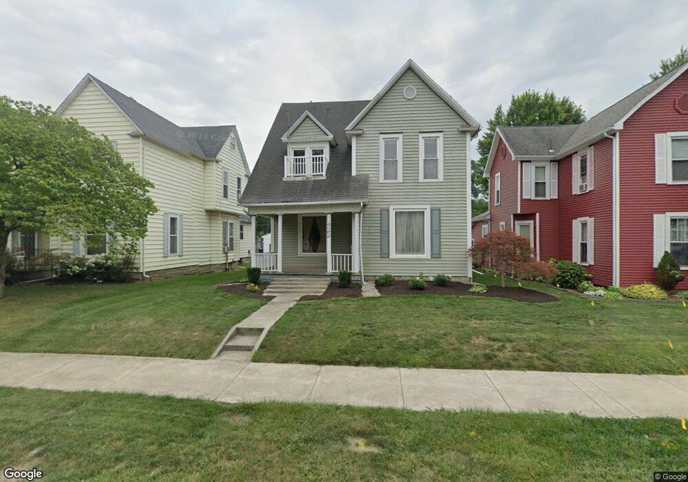 422 W Wiley Ave, Bluffton, IN 46714 - photo 1