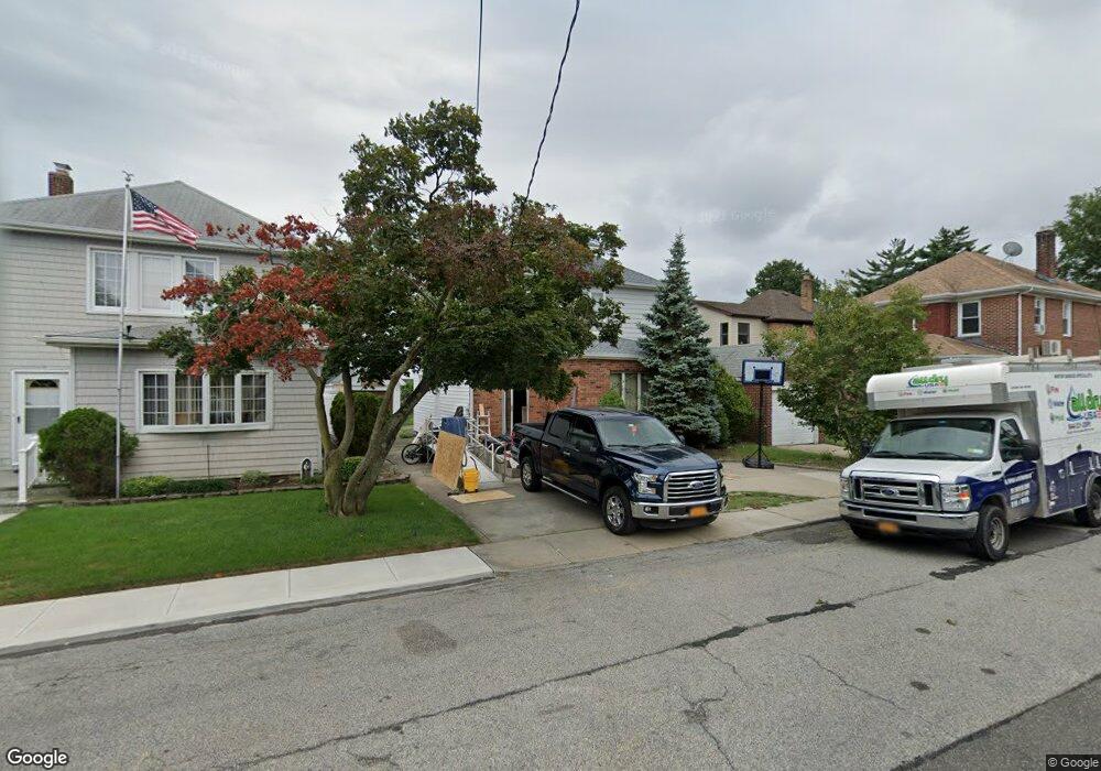 527 Central Place, Cedarhurst, NY 11516 - photo 1