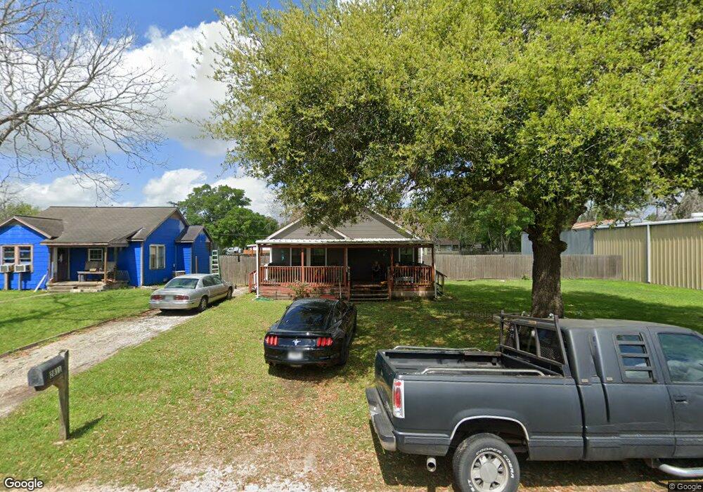 2811 3rd St, Bay City, TX 77414 - photo 1