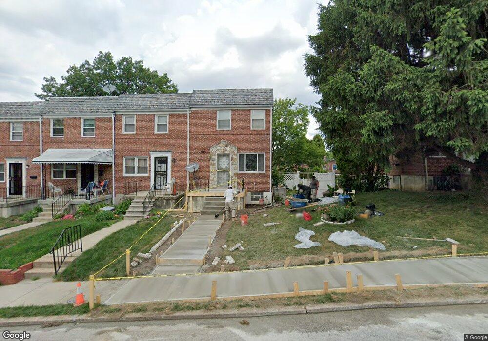 1027 Wedgewood Rd, Baltimore, MD 21229 - photo 1