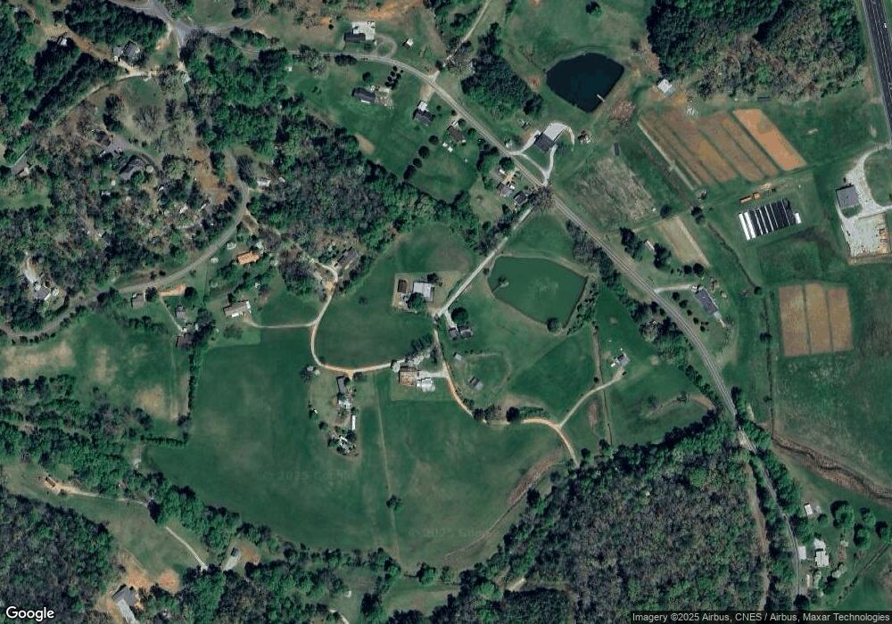 000 Pitts Rd, Franklin, NC 28734 - photo 1