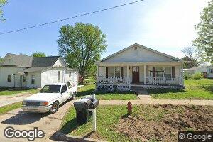 308 E Merchant St, New Franklin, MO 65274