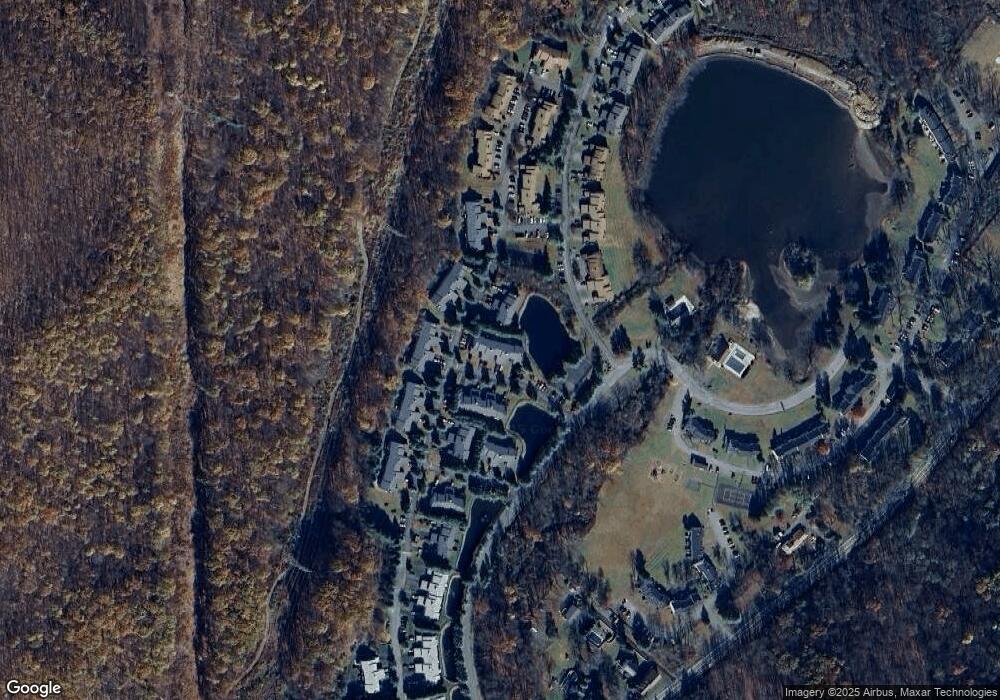 312 Fountain Rd unit 312, Monroe, NY 10950 - photo 1