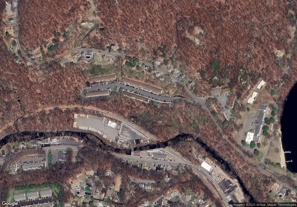 8 Treetop Ct, Bloomingdale, NJ 07403 - photo 1