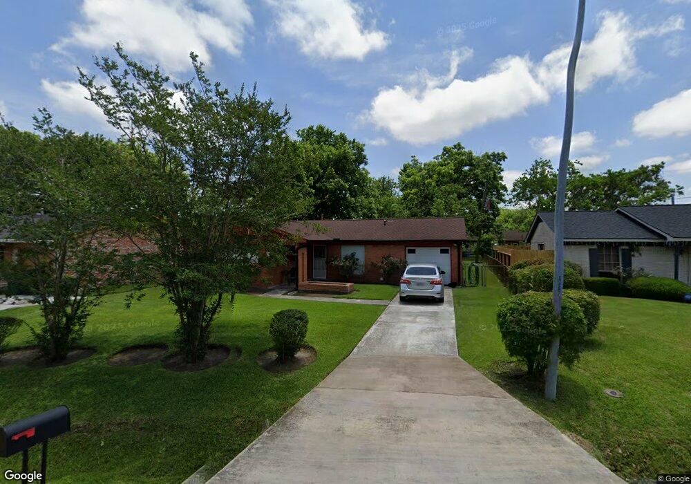 7518 Saint Louis St, Houston, TX 77028 - photo 1