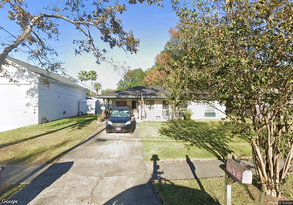 206 Mockingbird Ln, Slidell, LA 70458 - photo 1