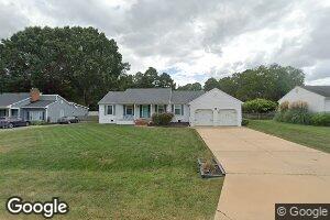 32 Riverside Dr, Smithfield, VA 23430