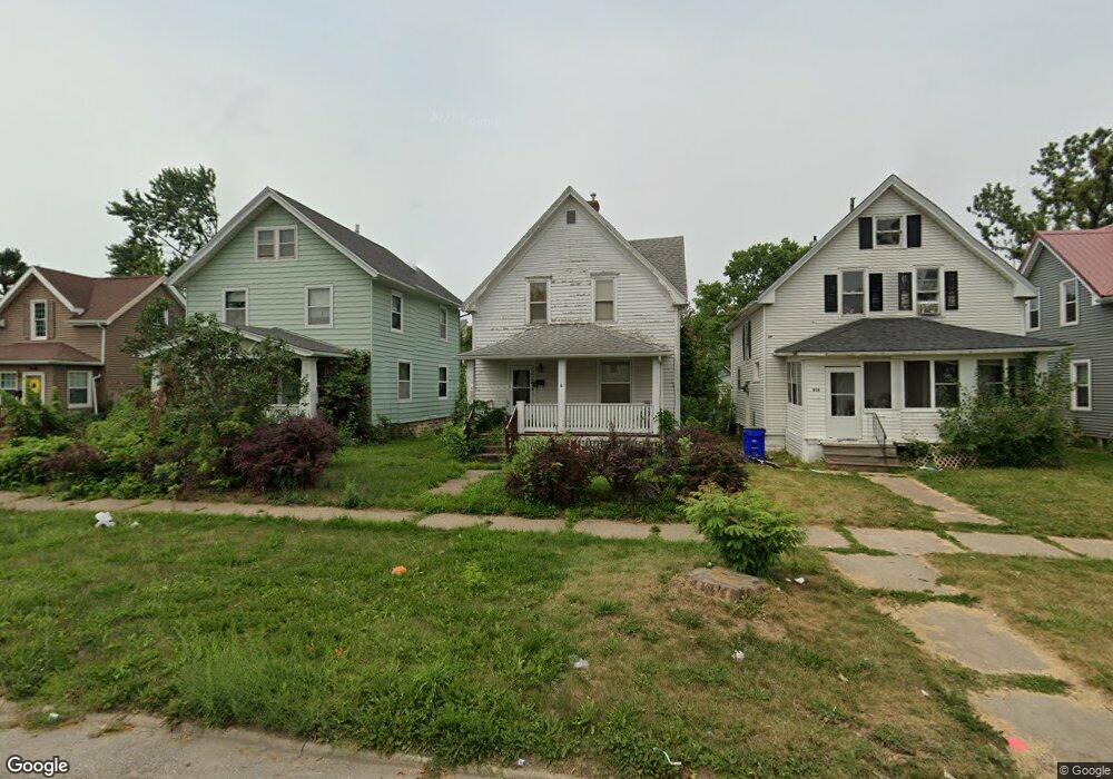 900 9th St SW, Cedar Rapids, IA 52404 - photo 1