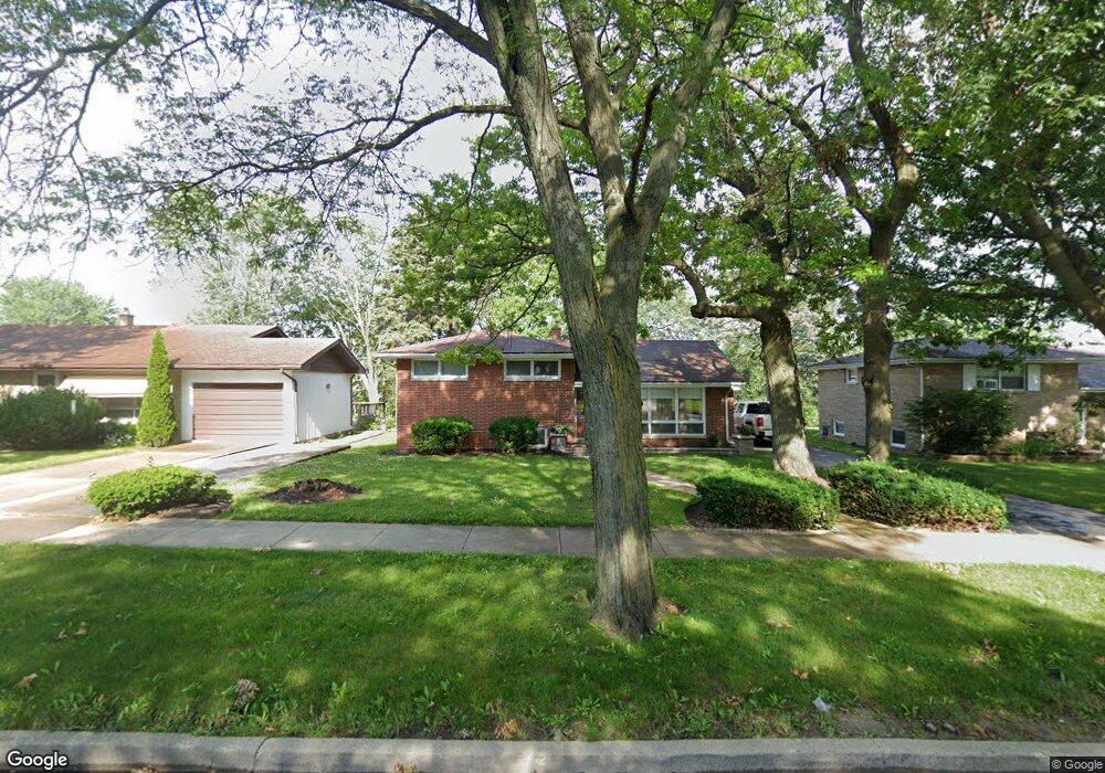 531 N Mcaree Rd, Waukegan, IL 60085 - photo 1