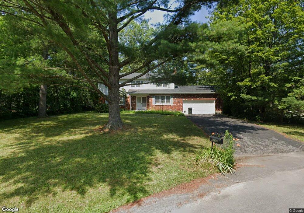 1128 Glenmeadow Ct, Schenectady, NY 12309 - photo 1