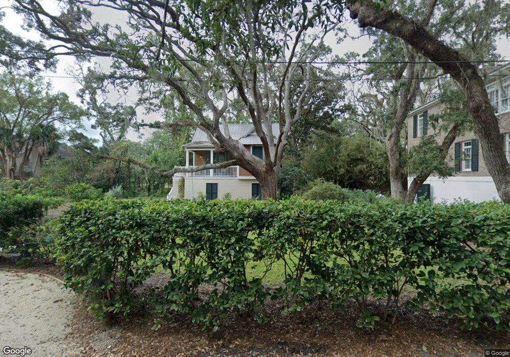 111 Florence St, Saint Simons Island, GA 31522 - photo 1