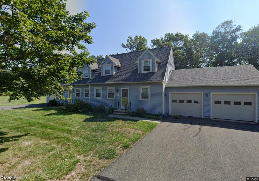 17 Duncan Dr unit B, South Deerfield, MA 01373 - photo 1