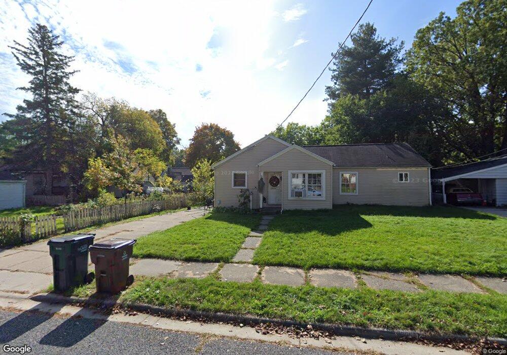 1015 Woodbine Ave, Lansing, MI 48910 - photo 1