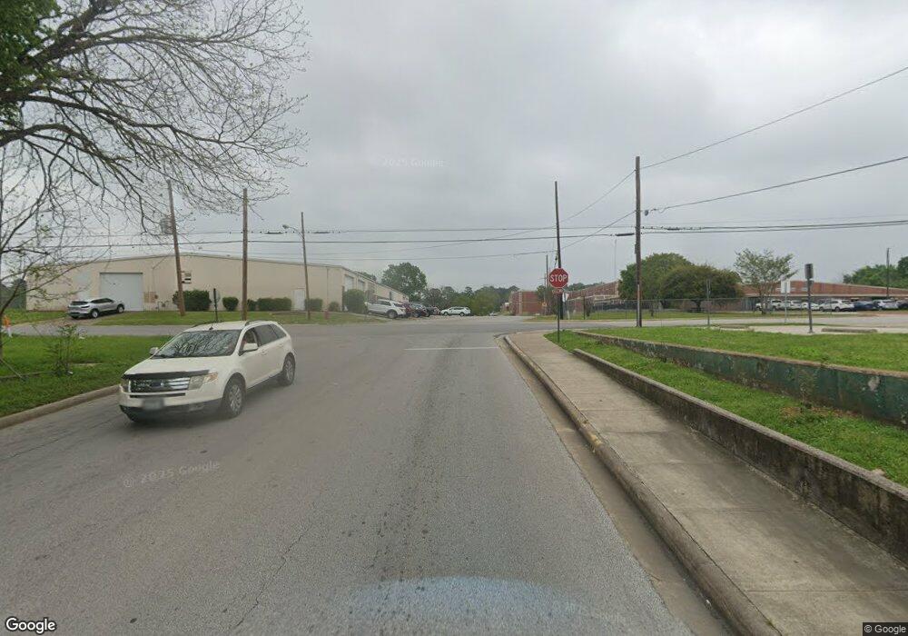 5 & 7 Reveille Ct, Huntsville, TX 77340 - photo 1