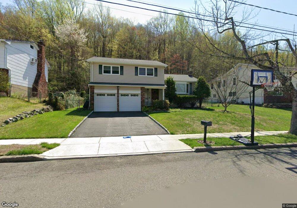 114 Molinari Dr, Wanaque, NJ 07465 - photo 1