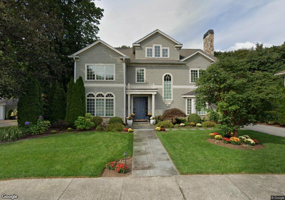 23 Sheffield W, Winchester, MA 01890 - photo 1