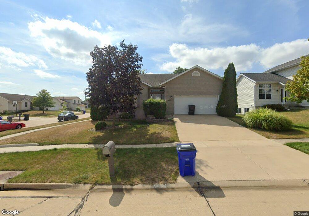 3740 Prince Dr SW, Cedar Rapids, IA 52404 - photo 1