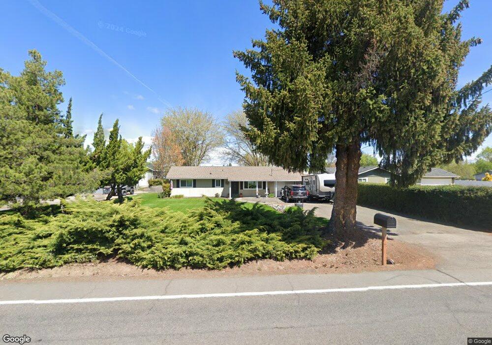 2490 Beall Ln, Central Point, OR 97502 - photo 1