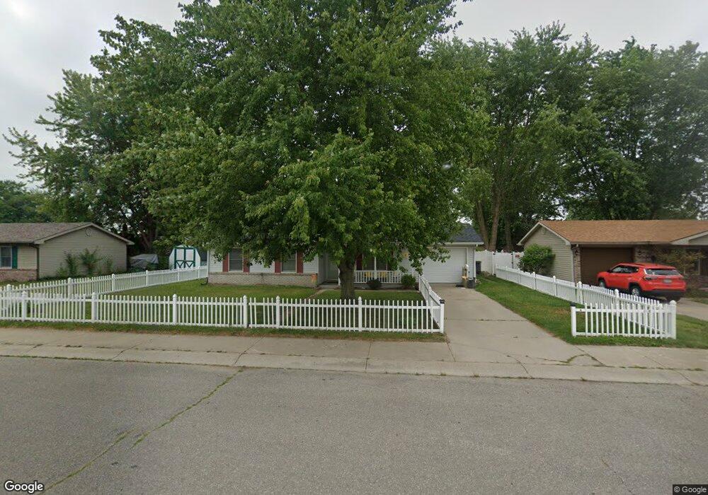 1134 Dunbar Dr, Seymour, IN 47274 - photo 1