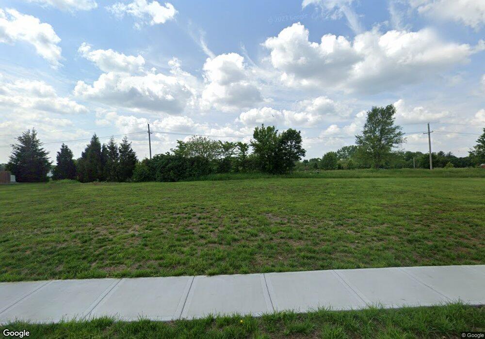 10201 Theden Cir, Lenexa, KS 66220 - photo 1