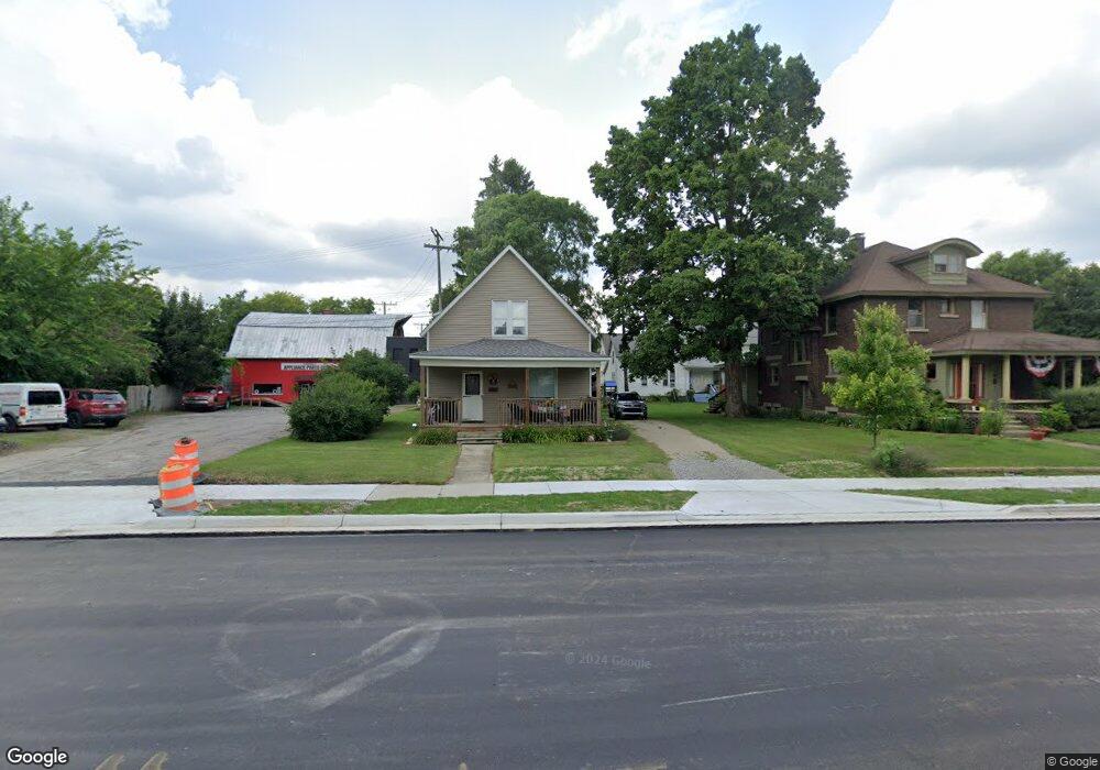 519 E Huron Ave, Bad Axe, MI 48413 - photo 1