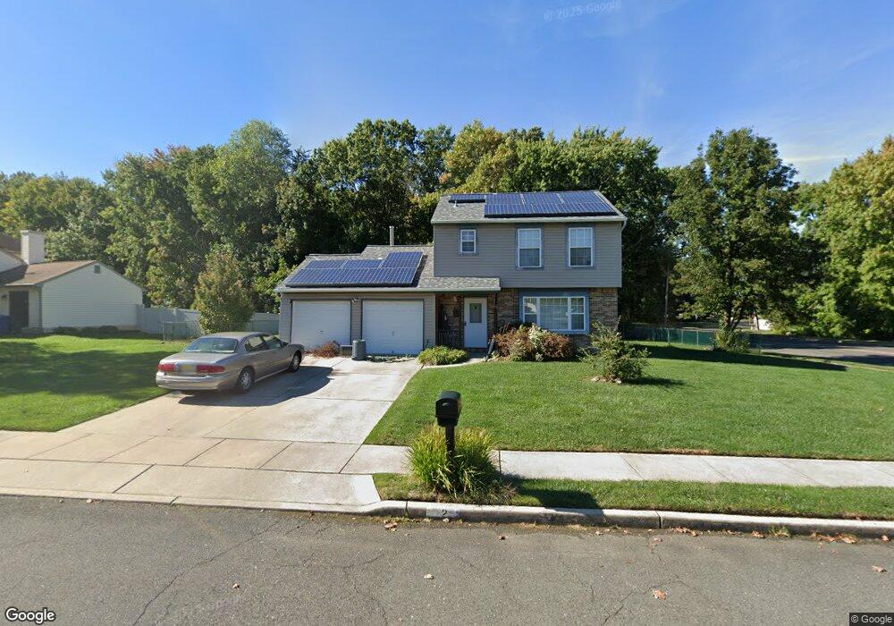 2 Orangewood Ln, Burlington, NJ 08016 - photo 1