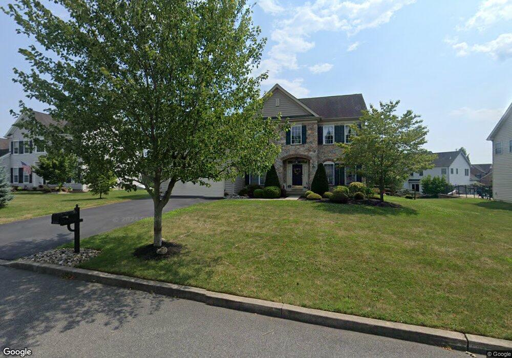 5304 Mulberry Dr, Bethlehem, PA 18017 - photo 1