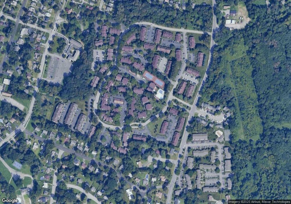 1404 Holly Walk unit 1404, Poughkeepsie, NY 12603 - photo 1