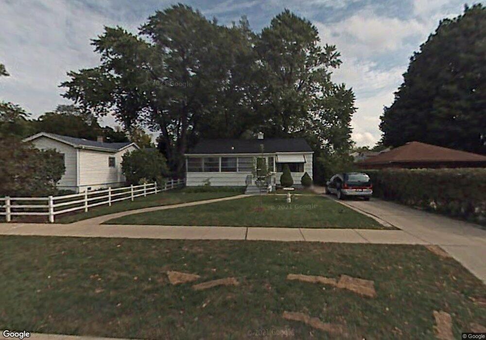 569 S 4th Ave, Des Plaines, IL 60016 - photo 1