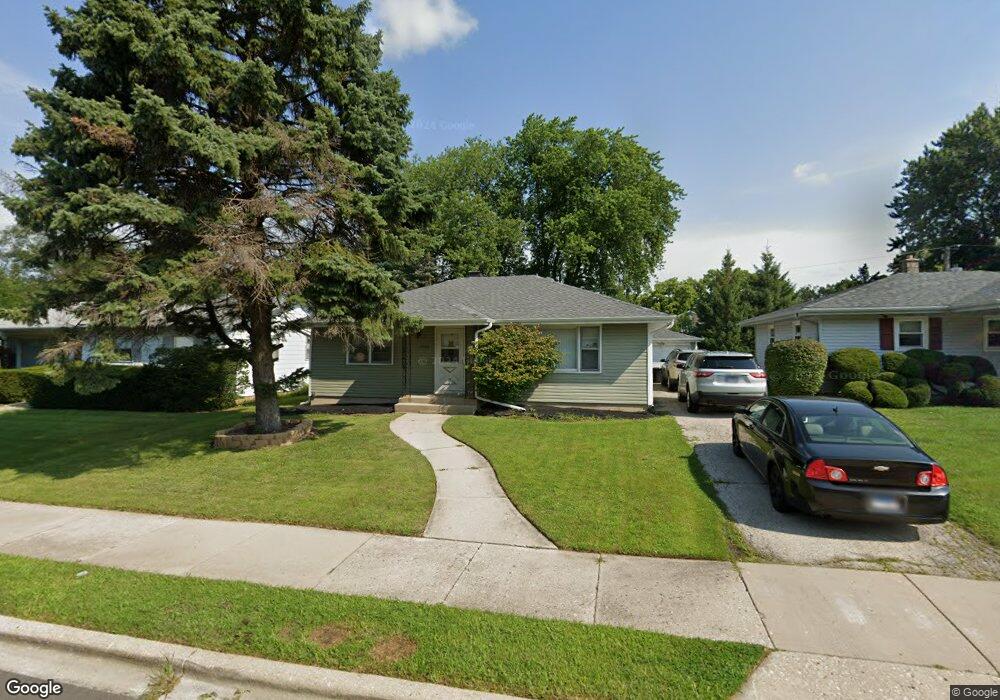 2724 W Grove Ave, Waukegan, IL 60085 - photo 1