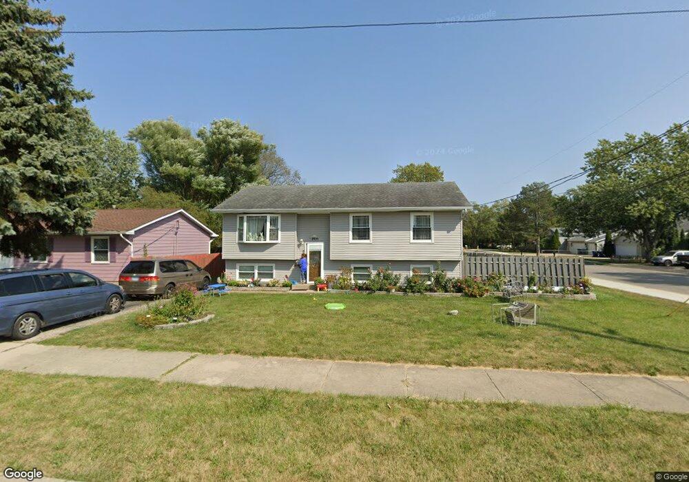 2401 N Frolic Ave, Waukegan, IL 60087 - photo 1